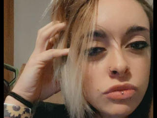 HarleyQuinnzel - Live porn &amp; sex cam - 21339178