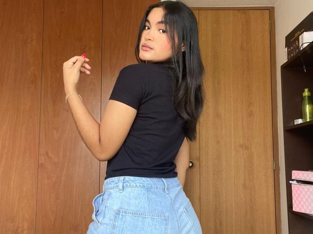 MiiaPalmer - сексуальная веб-камера в реальном времени - 21341962