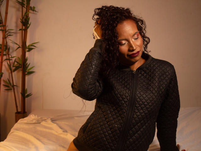 KeylaHolland - Live porn &amp; sex cam - 21349630