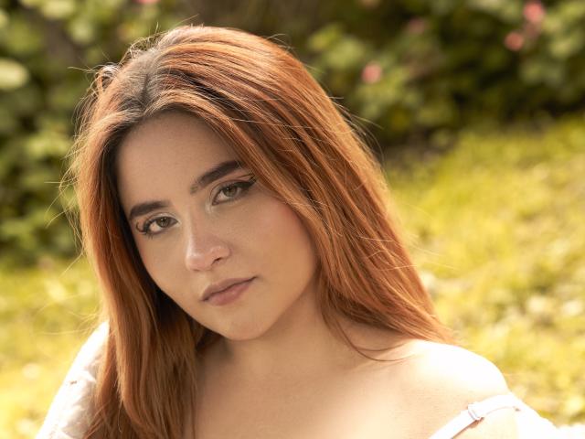 LauraFeng - Live porn &amp; sex cam - 21351086