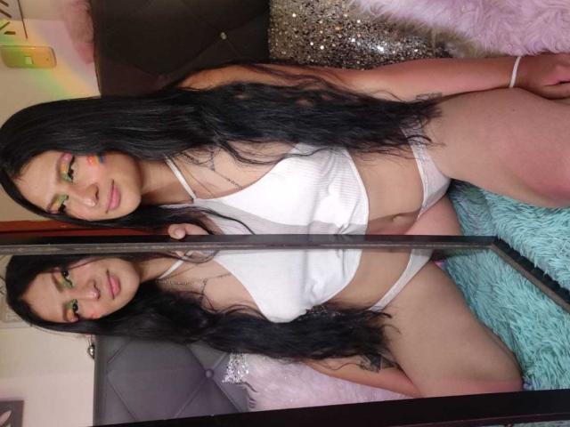 MiiaSwans - Live porn &amp; sex cam - 21352106