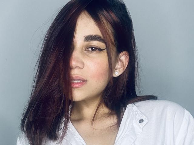 AlinaDemi - Live sex cam - 21354778