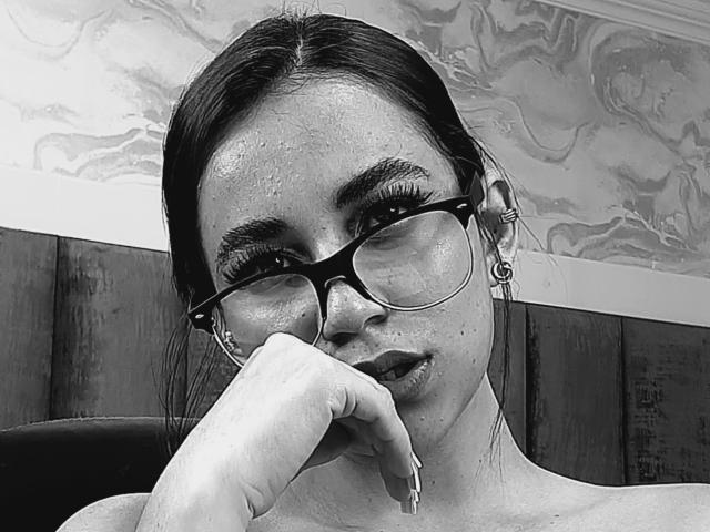 AlinaDemi - Live porn &amp; sex cam - 21354826