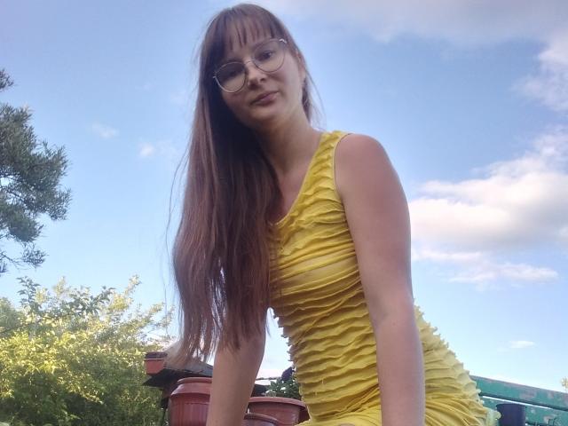 KiraGoldens - Live sexe cam - 21356902