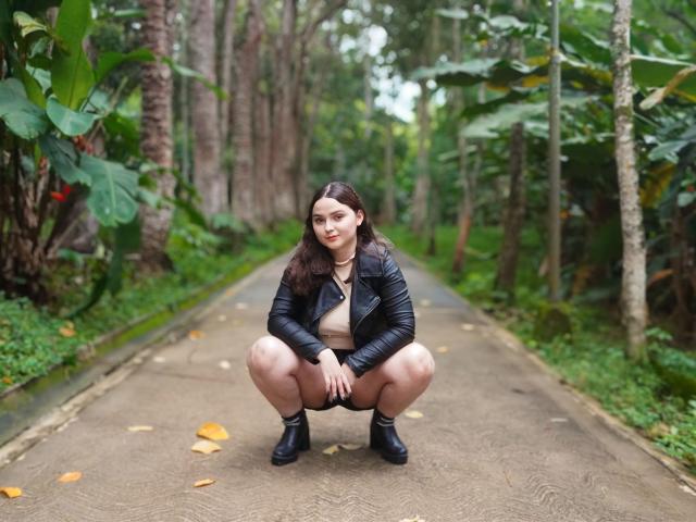 LorettaSant - Live porn &amp; sex cam - 21360346