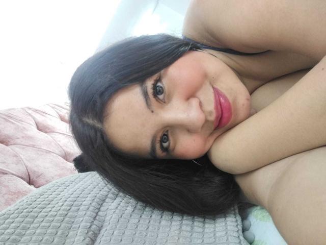 AliciaGoomez - Live porn &amp; sex cam - 21360870