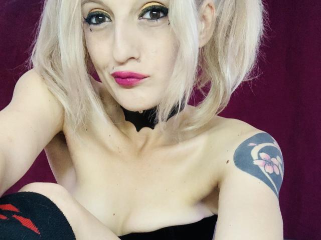 MissCherryOnTop - Live porn &amp; sex cam - 21363110