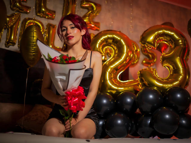 AllisonVeega - Live sex cam - 21363514