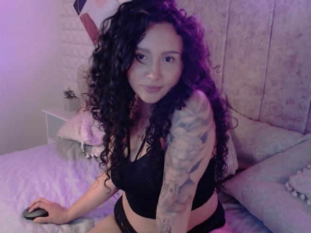 ZoeeHotX - Live porn &amp; sex cam - 21363826