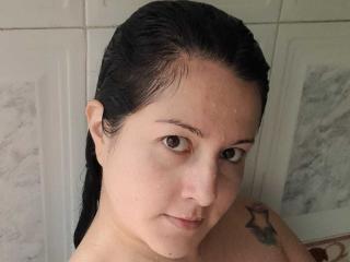 BellaGardner - Live porn &amp; sex cam - 21364022