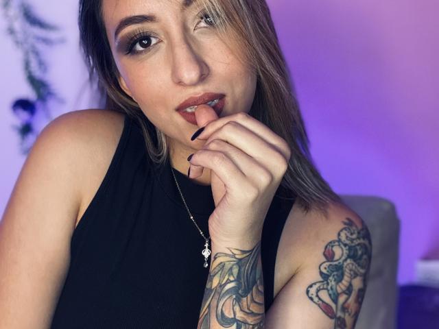 SabrinaaMontana - Live porno og sexkamera - 21367130