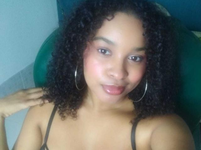 GoddessAthenaa - Live porn &amp; sex cam - 21368258