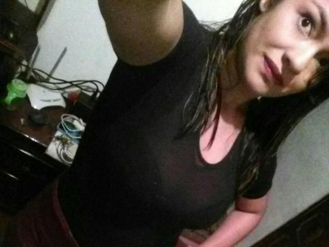 ArianithaXox - Élő pornó és szexkamera - 21372726