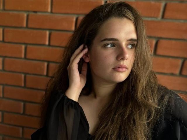 CarolineHott69 - Porno na żywo i seks kamera - 21374062