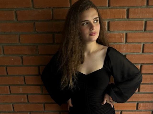 CarolineHott69 - Live porn &amp; sex cam - 21374070