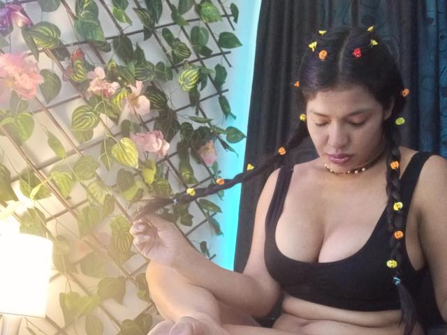 ArianithaXox - Live porn &amp; sex cam - 21375474