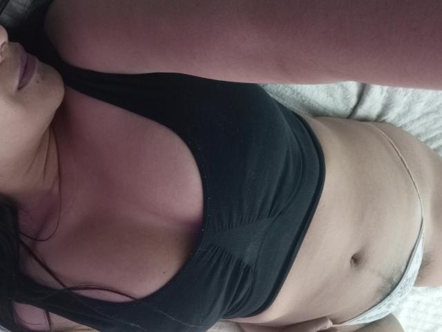 ArianithaXox - Live porno og sexkamera - 21375482