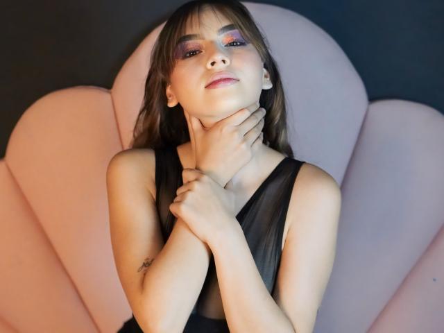 ZoeRusso - Live porn &amp; sex cam - 21377770