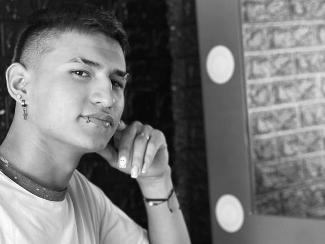 JoshuaScottX - Live porn &amp; sex cam - 21377798