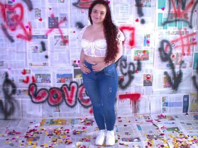 LunaF - Live Sex Cam - 21379254