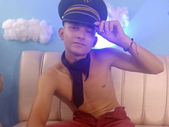 LiamHottestToy - Camera khiêu dâm &amp; quyến rũ trực tiếp - 21384114