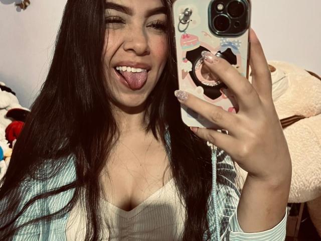 GiselleCollins - Live porn &amp; sex cam - 21388554