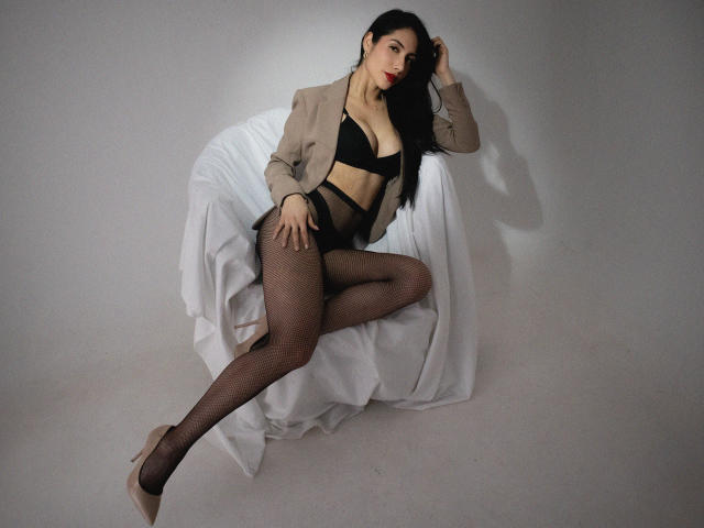 ArianaRogers - Live porn &amp; sex cam - 21388882