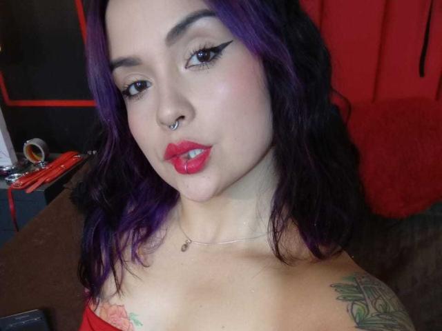 CharlotteScott69 - Live porn &amp; sex cam - 21389850