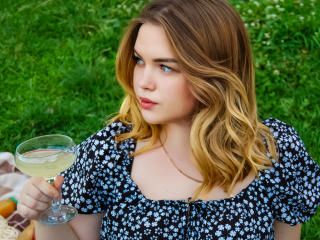 KiraAltman - Live porn &amp; sex cam - 21391854