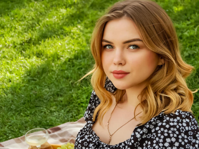 KiraAltman - Live porn &amp; sex cam - 21391866