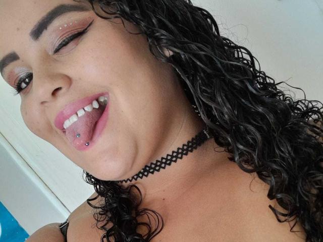 MelannieCarter - Élő pornó és szexkamera - 21393130