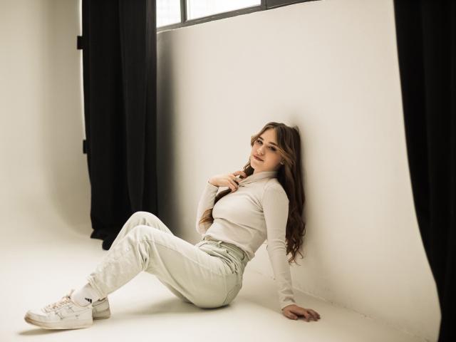 LauraHlot - Live sexe cam - 21393310