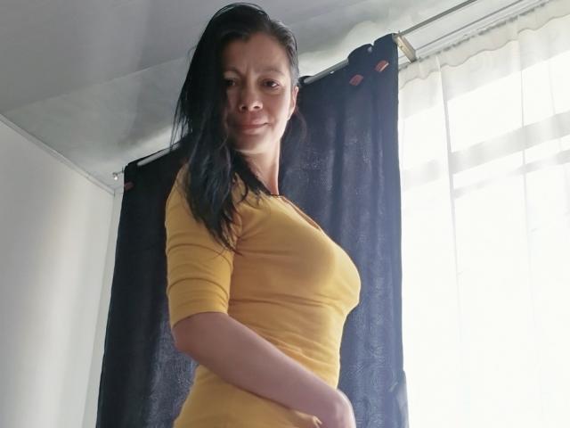 AngelBaud - Live porn &amp; sex cam - 21397318