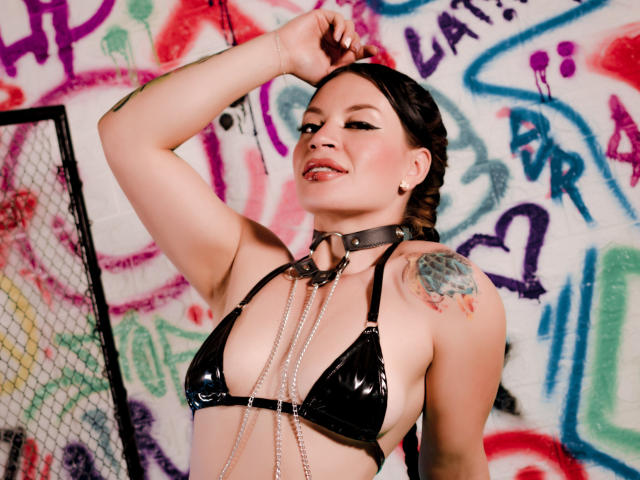 KatalinaJohnson - Live porn &amp; sex cam - 21397626