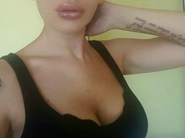 DaniellaHot-hot - Live porn &amp; sex cam - 21401134