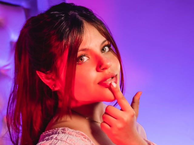 SophieCherryy - Élő pornó és szexkamera - 21405598