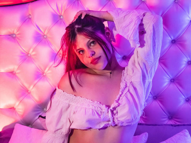 SophieCherryy - сексуальная веб-камера в реальном времени - 21405614