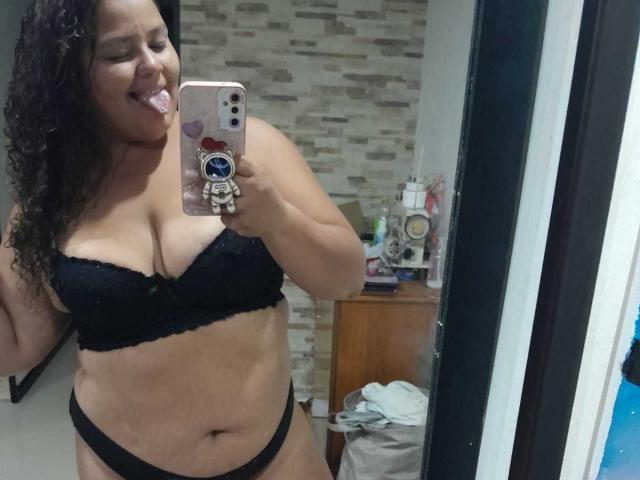 MelannieCarter - Élő pornó és szexkamera - 21405946