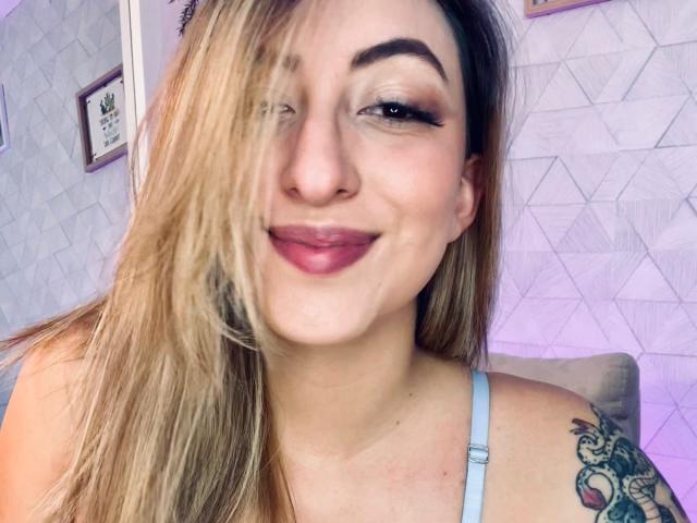 SabrinaaMontana - Live Sex Cam - 21406190