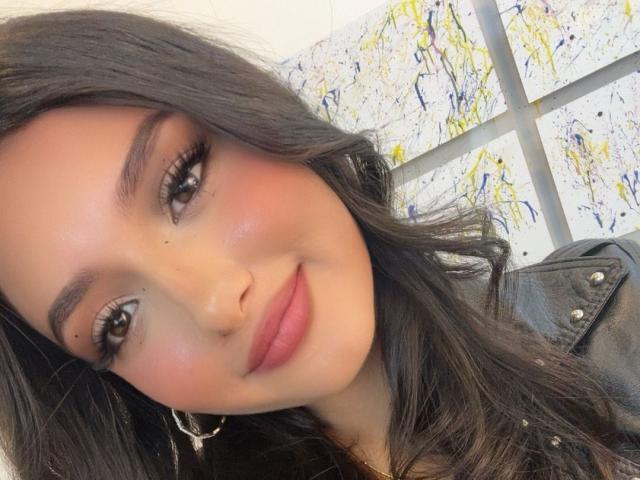 AfroditaShalom - сексуальная веб-камера в реальном времени - 21409046