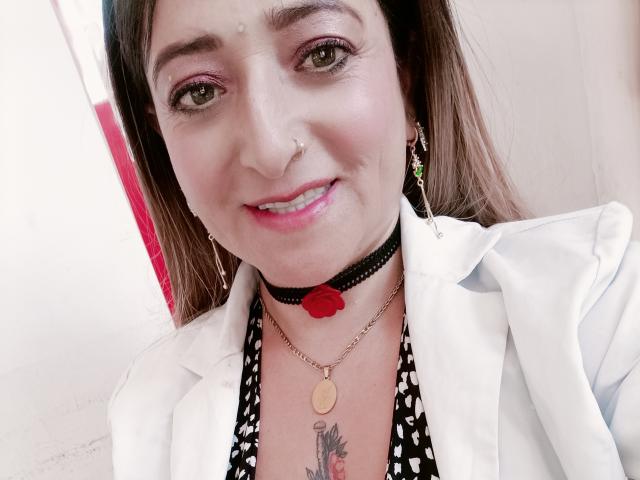 AlessadraJones - Live sexe cam - 21412462