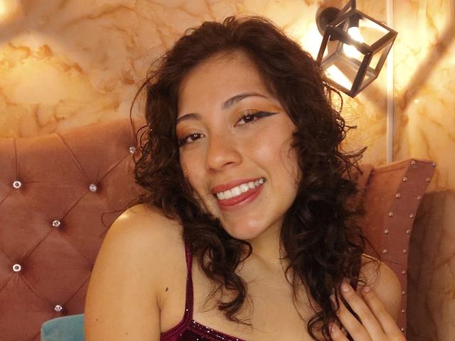 TammyCute - Élő pornó és szexkamera - 21413790