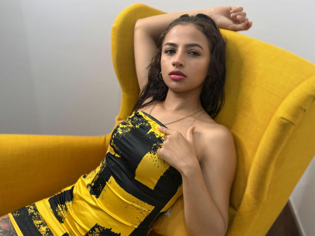 HouseForADoll - Live Sex Cam - 21417002