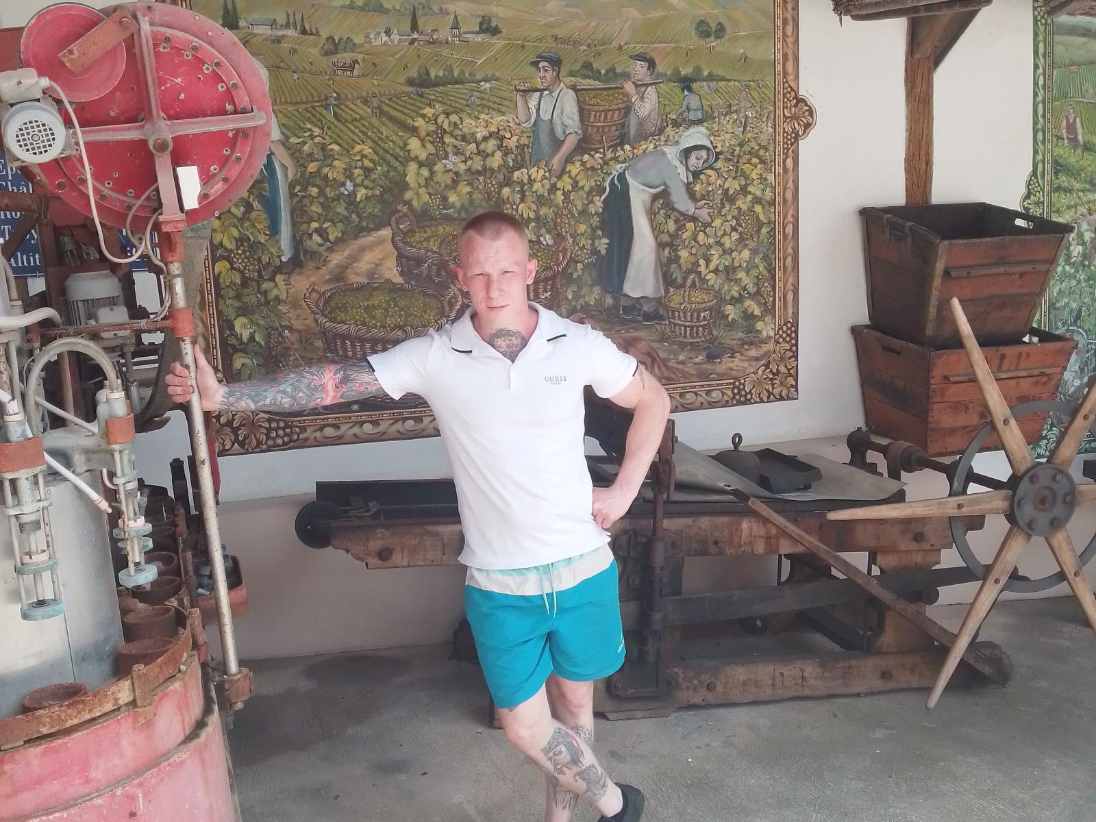 silnoreki144778 - Live porn &amp; sex cam - 21425918