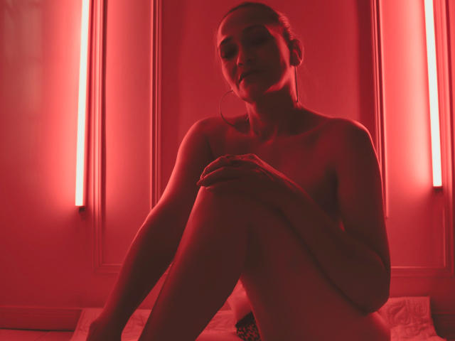 AgathaStone - פורנו בשידור חי ומצלמת סקס - 21427154