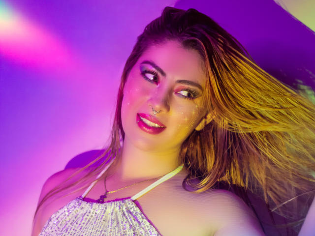 IsabellaRobertz - Live porn &amp; sex cam - 21429332