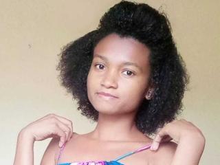 ElbaJolie - сексуальная веб-камера в реальном времени - 21430930