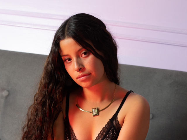 EmilyDarks - Live porn &amp; sex cam - 21433442