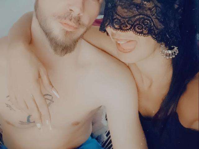 ChristaChris - Live porn &amp; sex cam - 21435470