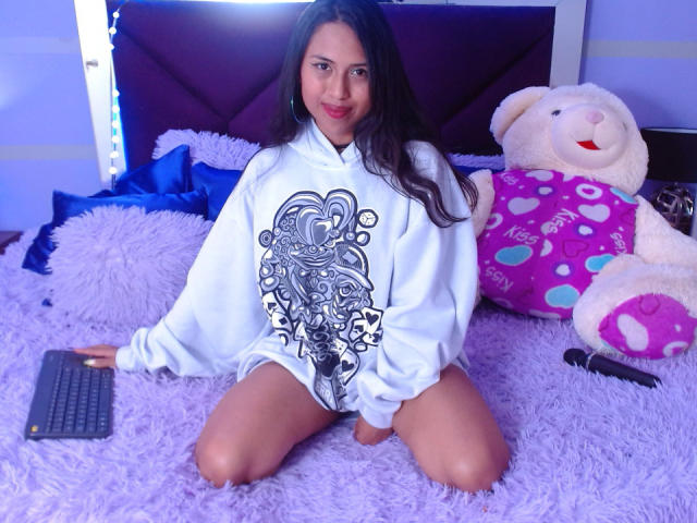 MyaaTyler - Live sexe cam - 21435654